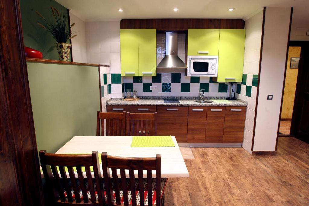Apartamentos La Demanda Ескарай Номер фото