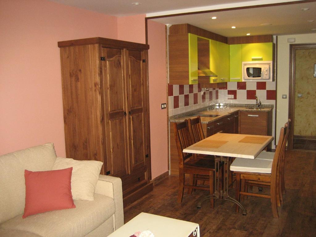Apartamentos La Demanda Ескарай Номер фото